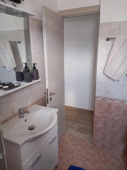 Annissa Appartment Karpathos Buitenkant foto